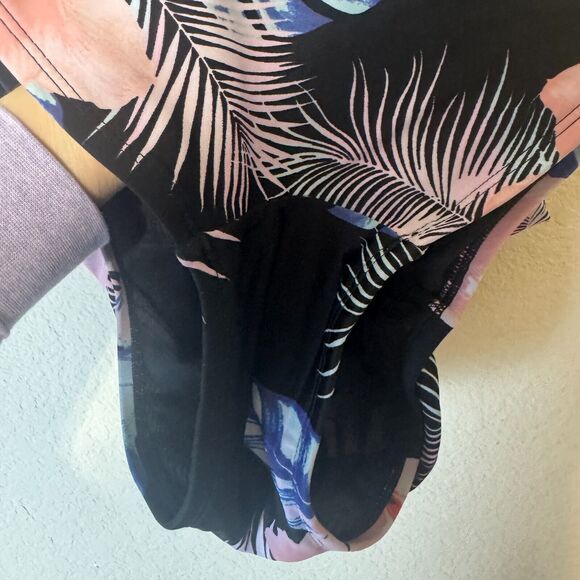 DKNY Swimsuit one piece black floral tropical hibiscus plunge halter sz L - Picture 6 of 8